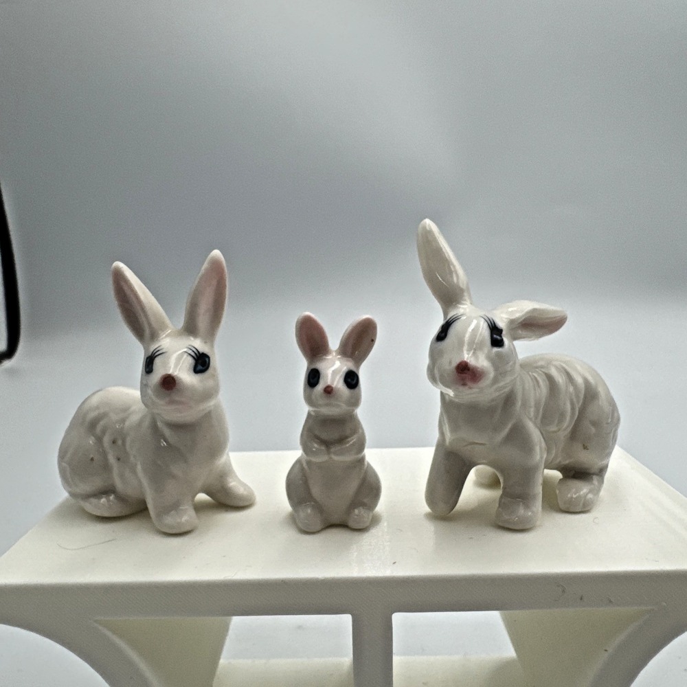 Vintage‎ MCM White Bunny Rabbit Family 3 Figurines Hand Painted Miniature Mini